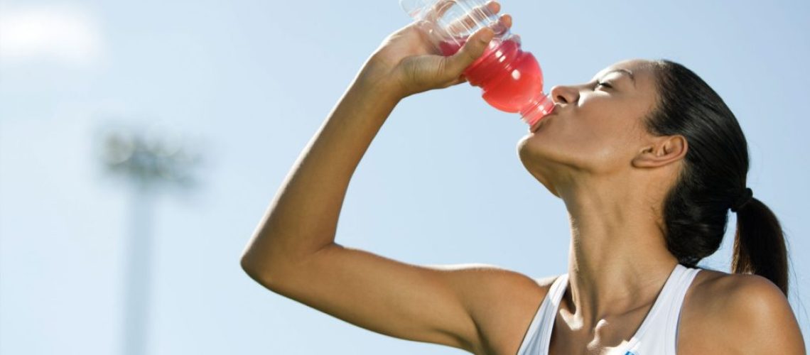 Woman-drinking-sports-drink_wvdez7-1024x576