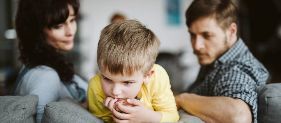 paternidade autoritária