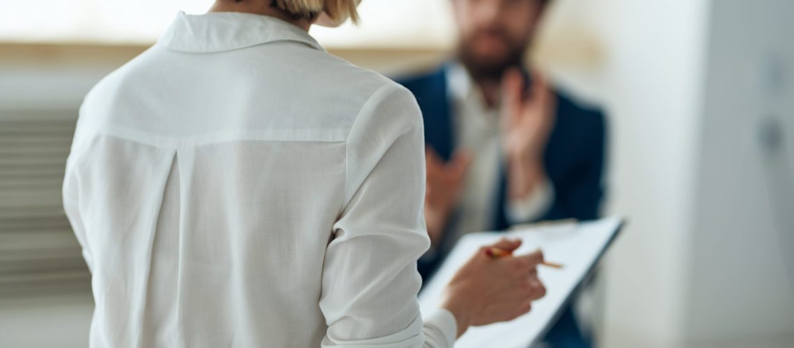 pensamentos paranoicos